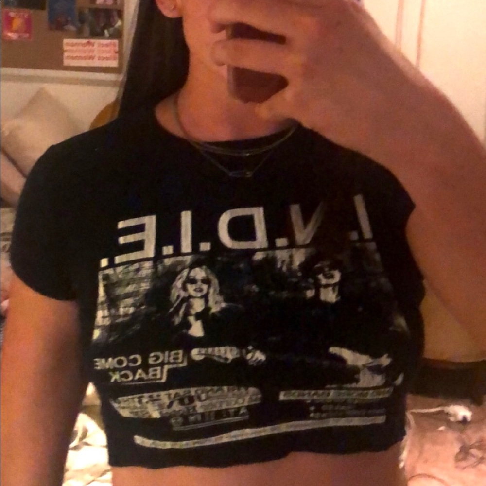 extra rare john galt+brandy i.n.d.i.e crop top 😎